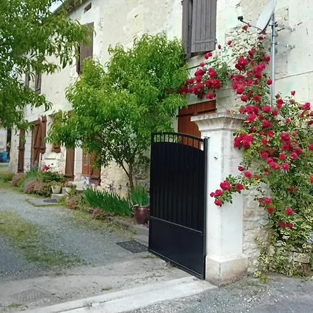 Dom wakacyjny Du Vieil Acacia *